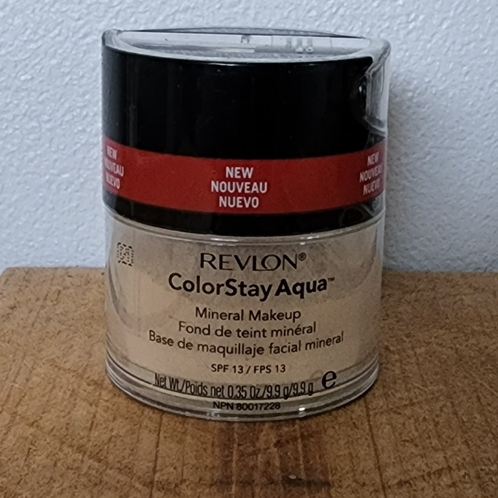 NWT revolon colorstay Aqua